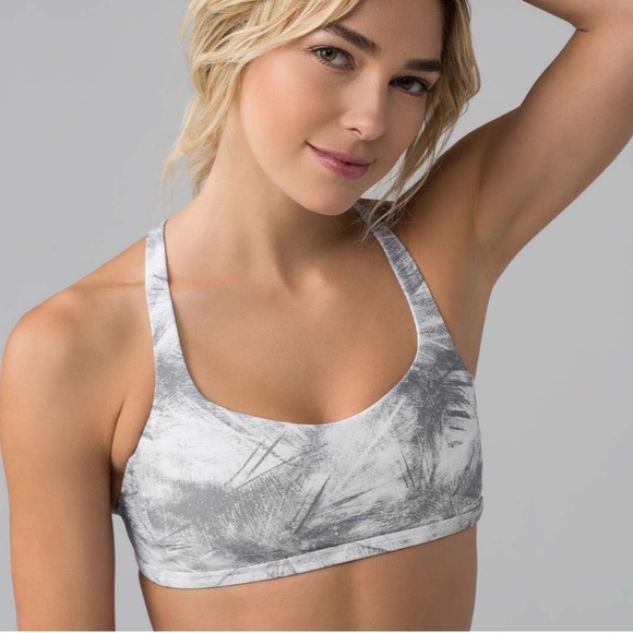 Lululemon Free to be Zen Bra - Picture 2 of 7